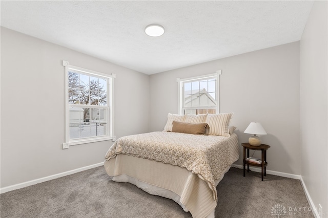 bedroom with carpet flooring