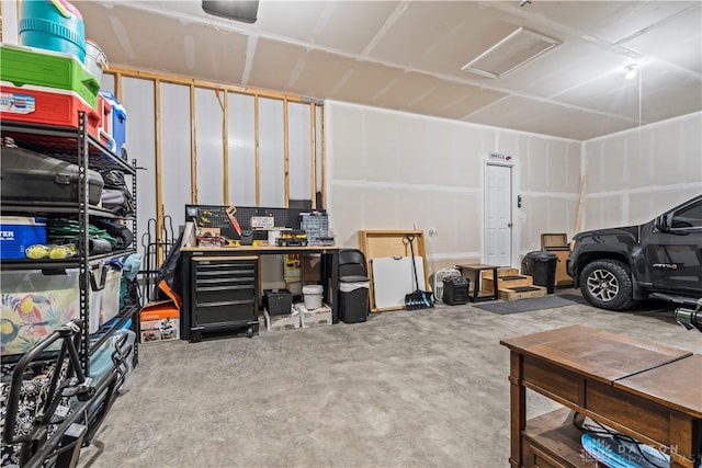 1189 Heathgate Way, Fairborn, OH 45324 - view of garage