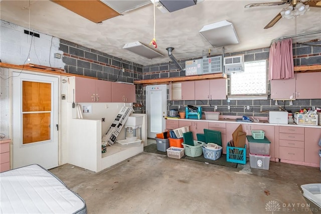 garage featuring ceiling fan