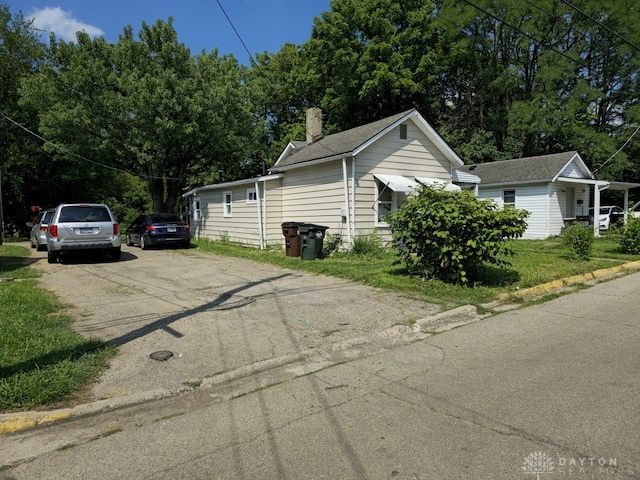 view of side of property