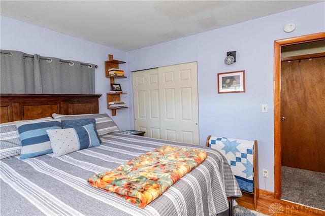 bedroom featuring a closet