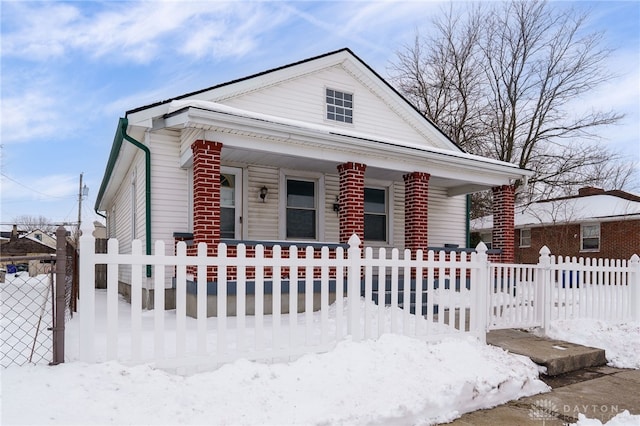 view of front of house featuring a porch