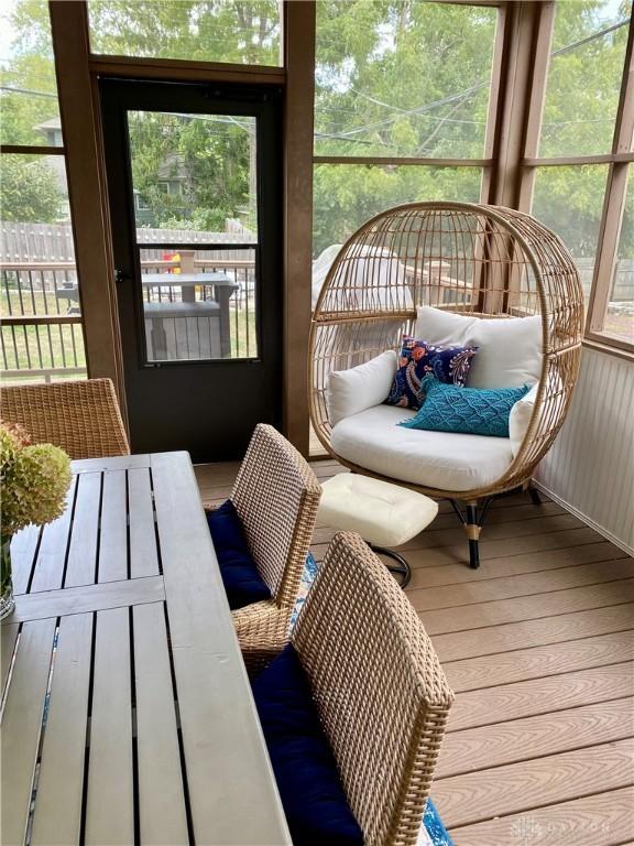 view of sunroom / solarium