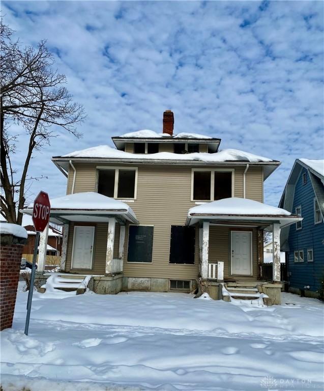 view of front of home