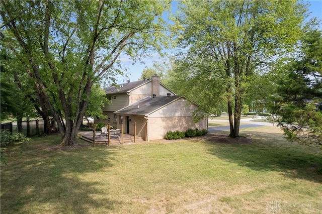 view of yard featuring a patio area