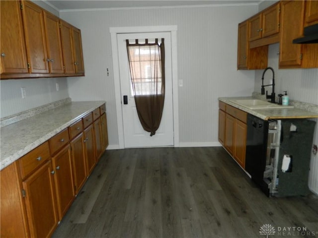 kitchen with sink, dark wood-type flooring, black dishwasher, and crown molding