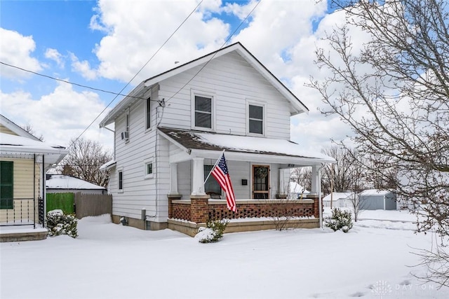 view of front of property featuring a porch