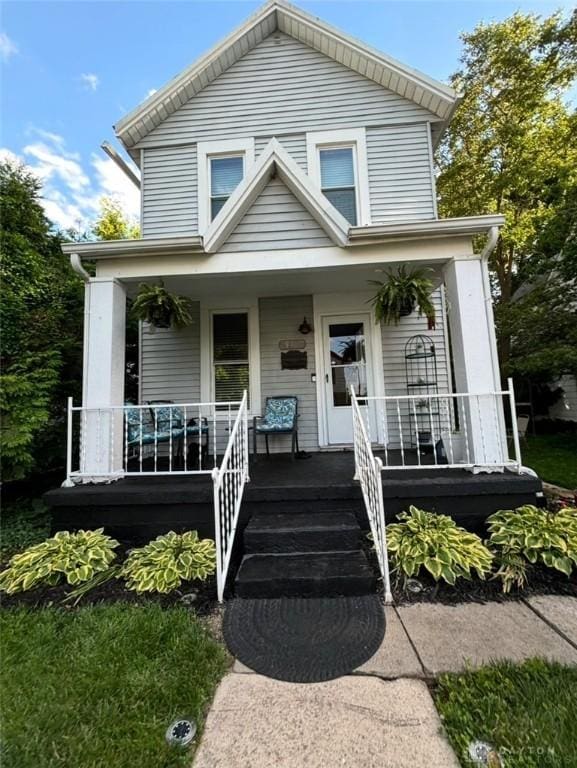 view of front of home featuring a porch