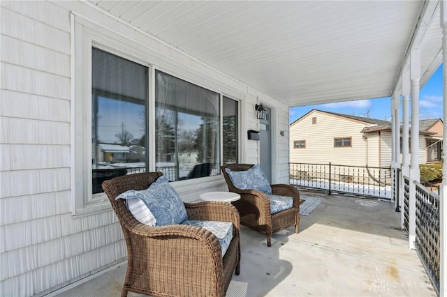 view of patio / terrace with covered porch