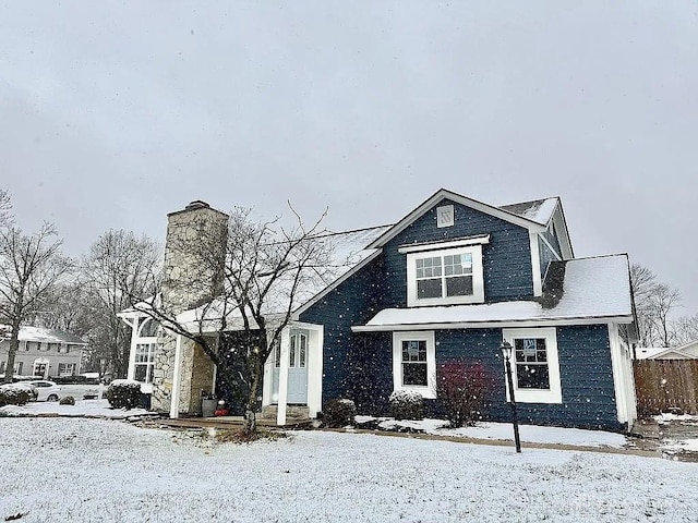 view of front of property