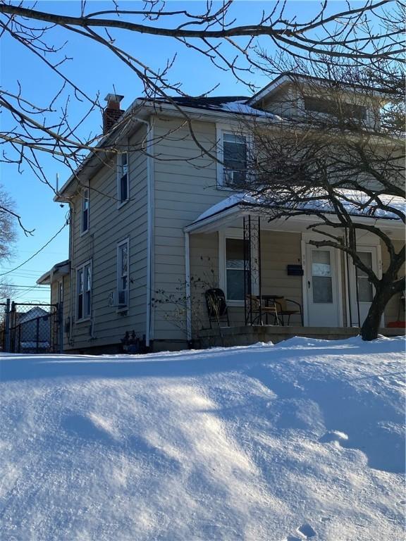 view of front of home with covered porch