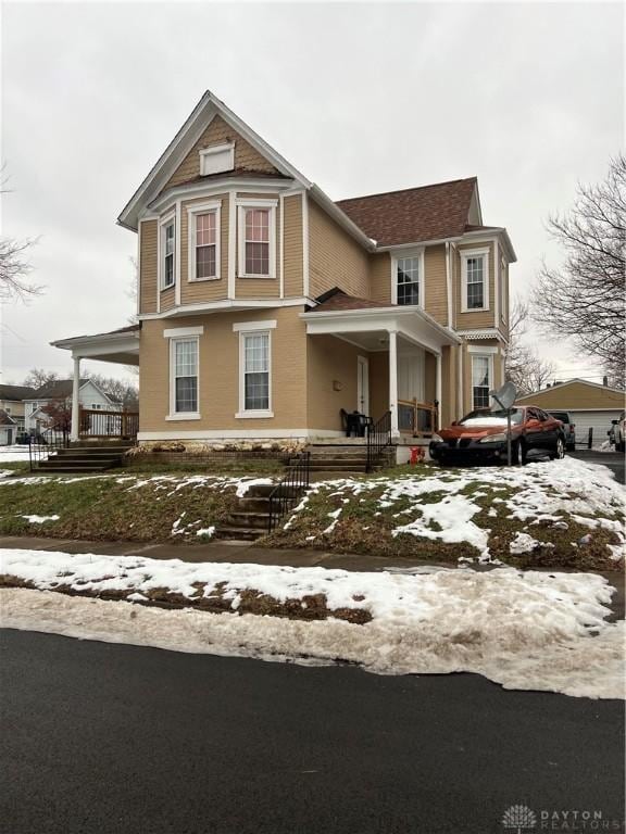 view of front facade with a porch