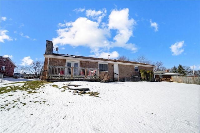 view of front of home featuring a deck