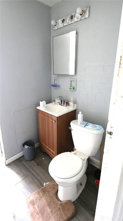 2318 Home Ave Unit 2316, Dayton, OH 45417 - bathroom featuring wood finished floors and vanity