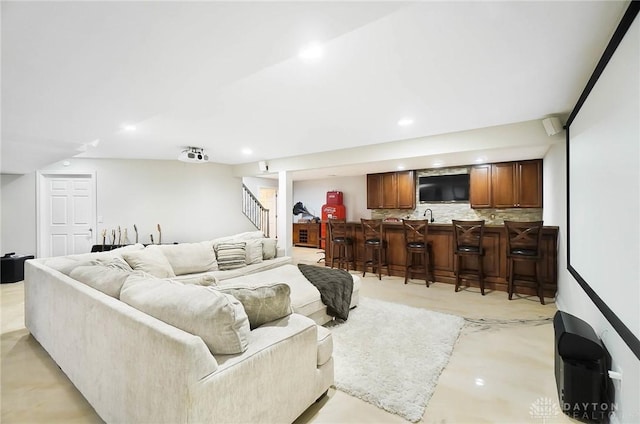 living room with indoor wet bar