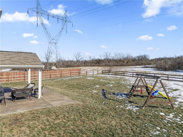 view of yard with a patio area