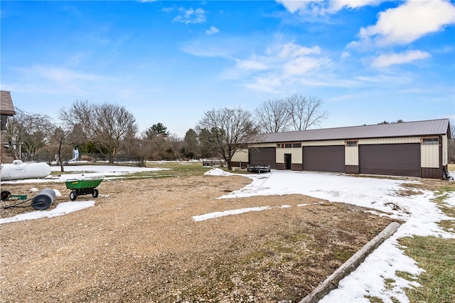 view of yard with a garage