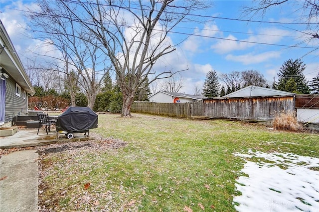 view of yard with a patio