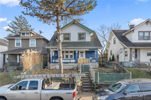 view of front of property featuring a porch