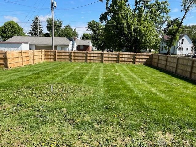 330 W Spring St, Eaton, OH 45320 - view of yard