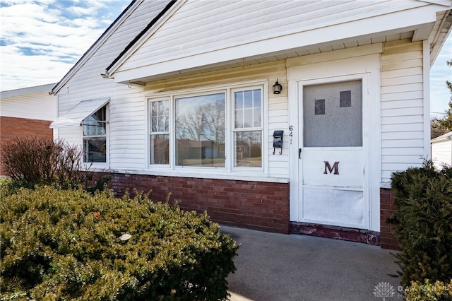 view of doorway to property