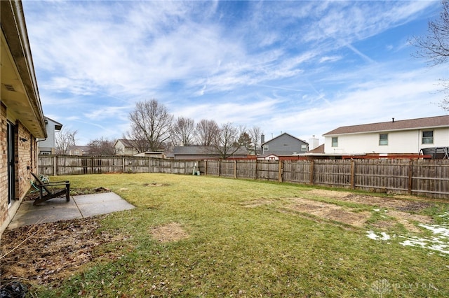 view of yard with a patio