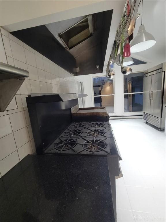 kitchen featuring decorative backsplash