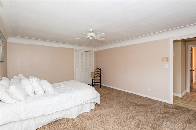 bedroom featuring ceiling fan, carpet floors, and a closet