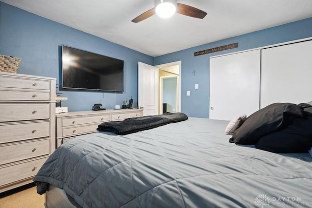 bedroom featuring a closet and ceiling fan