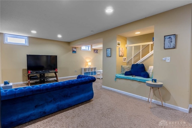 living area featuring carpet floors, recessed lighting, and baseboards