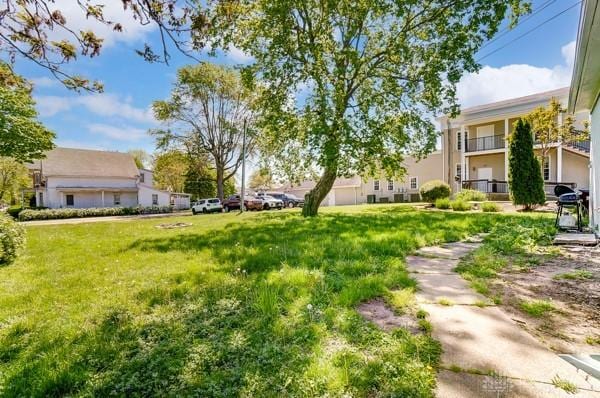 201 E Somers St, Eaton, OH 45320 - view of green lawn