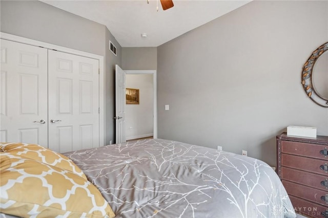 bedroom featuring a closet and ceiling fan