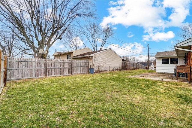 view of yard with a patio area