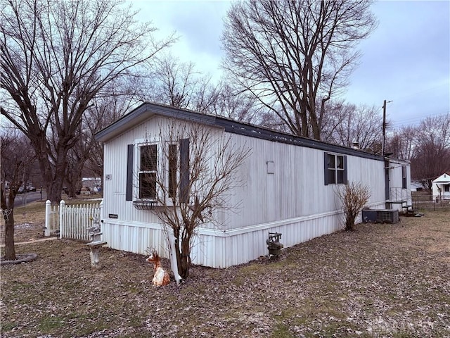 view of property exterior