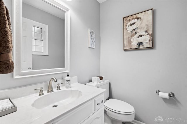 7789 Thomas Jefferson Ln, Centerville, OH 45459 - half bathroom with toilet and vanity