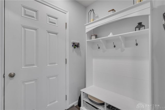 1605 Ashbury Ct, Franklin, OH 45005 - view of mudroom