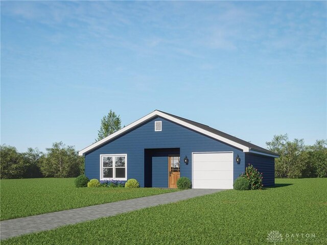 608 Diamond Loop, Middletown, OH 45044 - view of front of home with a garage and a front lawn