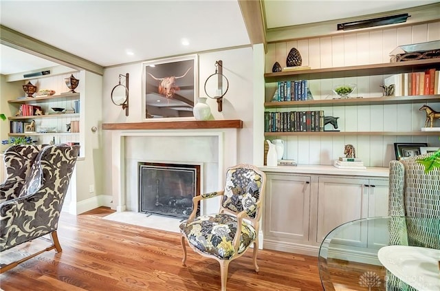 living area featuring light wood-type flooring