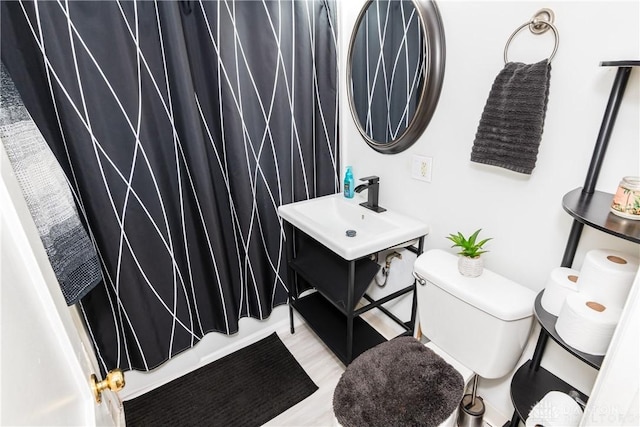 1908 John Glenn Rd, Dayton, OH 45420 - full bath with toilet and a sink