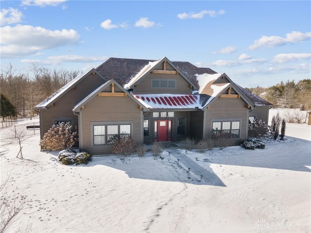 view of front of property