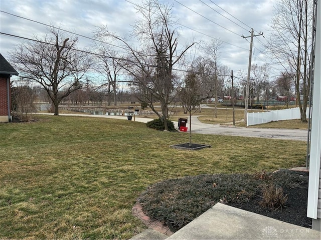 view of yard featuring fence