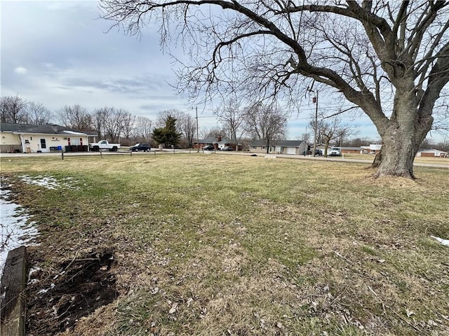 view of yard with a residential view