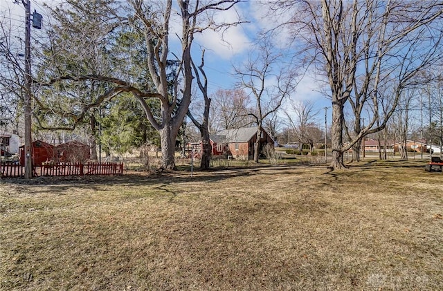 view of yard featuring fence