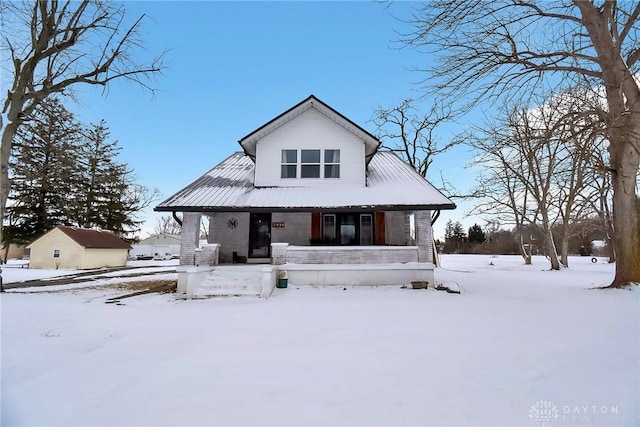 view of front of house featuring a porch