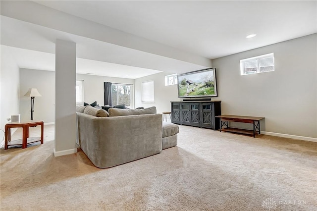 living area with recessed lighting, carpet flooring, and baseboards