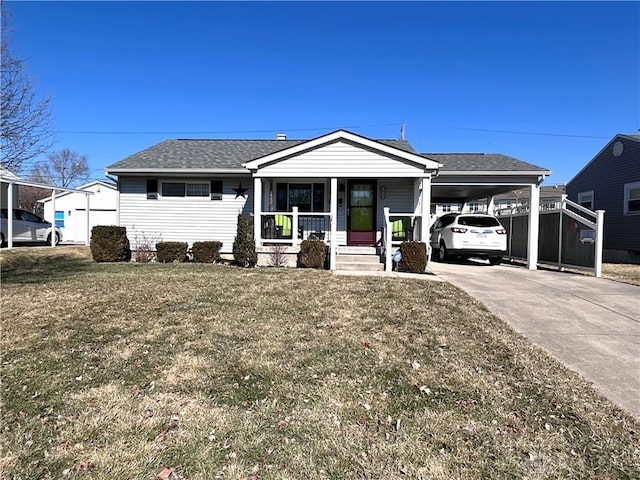 view of front of home with roof with shingles, covered porch, a carport, driveway, and a front lawn