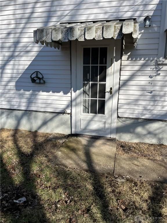 1205 Pursell Ave, Dayton, OH 45420 - view of doorway to property