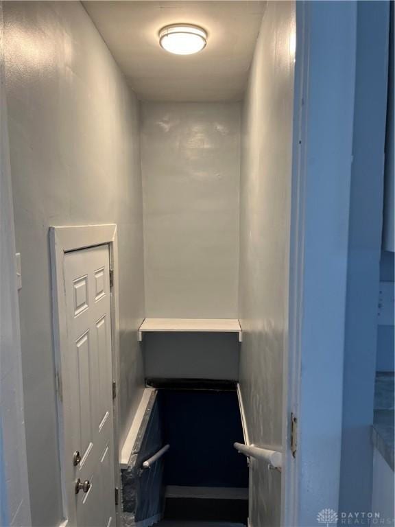 1205 Pursell Ave, Dayton, OH 45420 - view of stairs