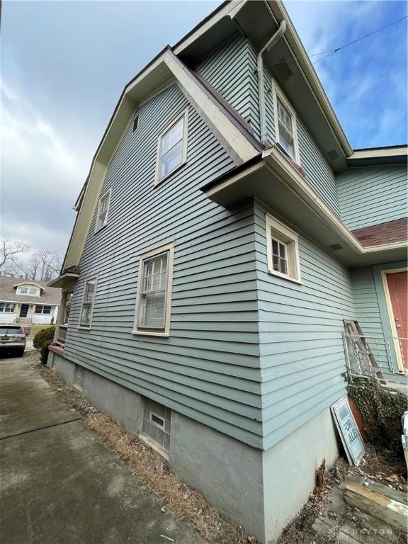 50 Woodcrest Ave, Dayton, OH 45405 - view of side of home
