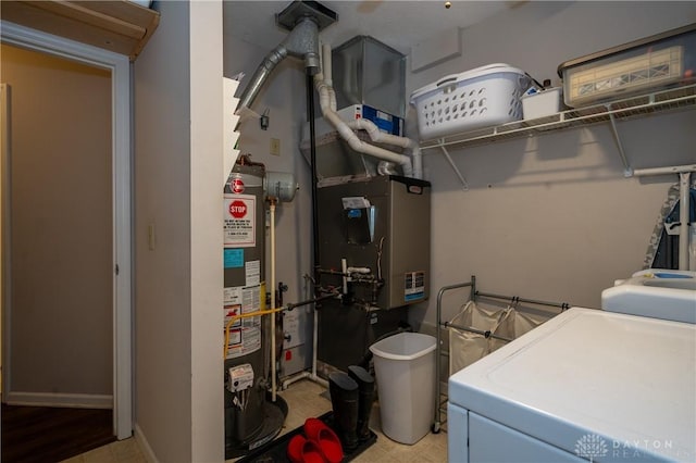 utility room with washer / clothes dryer